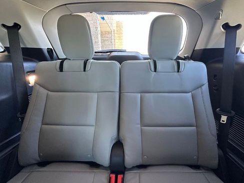 New 2026 Ford Explorer Active w/ Active Comfort Package RWD image 19
