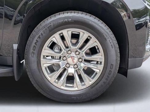 Used 2023 GMC Yukon Denali AWD/4WD image 11
