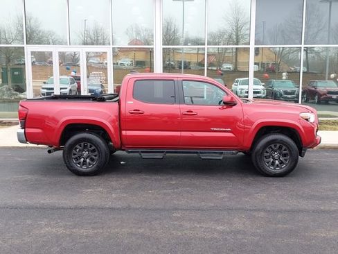 Certified 2023 Toyota Tacoma SR5 image 27