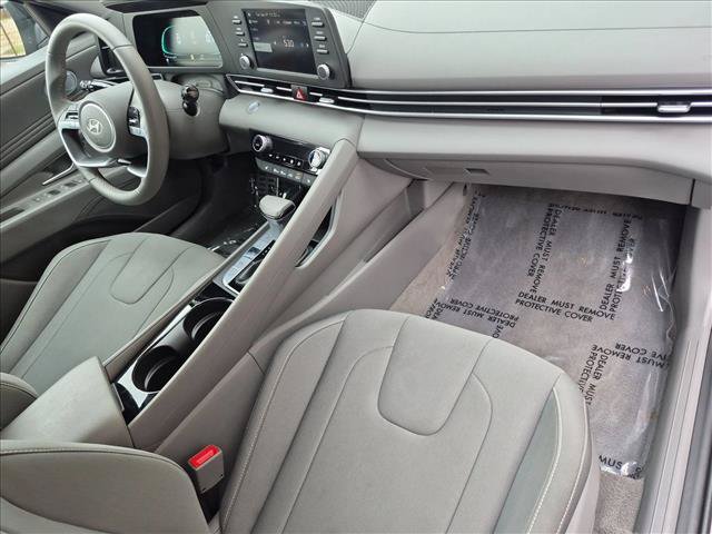 Used 2026 Hyundai Elantra SEL Sport Premium FWD image 21