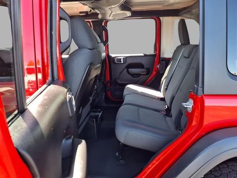 Used 2024 Jeep Wrangler Unlimited Rubicon AWD/4WD image 23