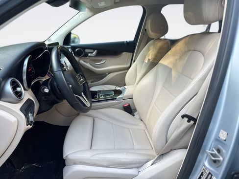 Used 2022 Mercedes-Benz GLC 300 image 13