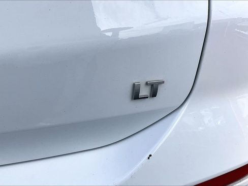 Used 2021 Chevrolet Equinox LT image 7