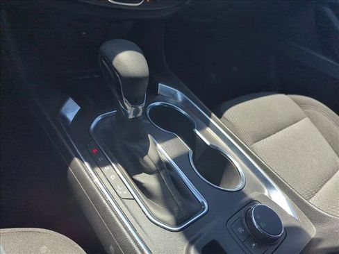 Used 2023 Chevrolet Traverse LT image 12