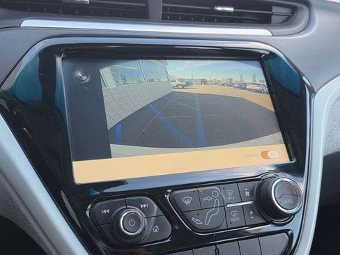Certified 2021 Chevrolet Bolt LT image 24