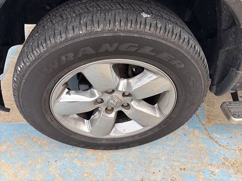 Used 2018 RAM 1500 Big Horn image 3