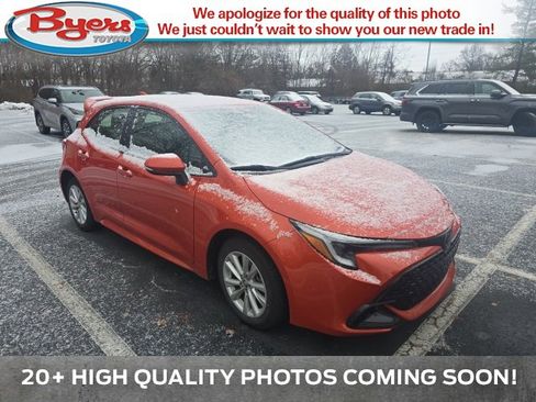 Used 2025 Toyota Corolla SE image 1
