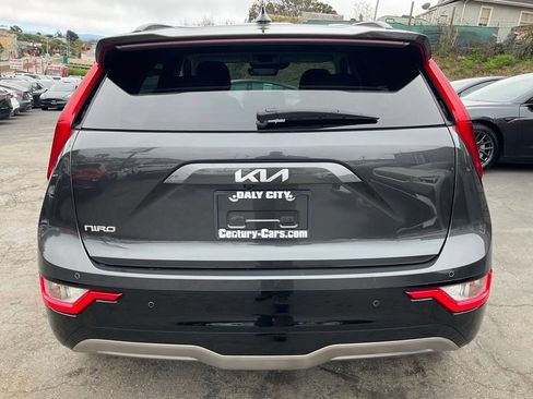 Used 2023 Kia Niro Wind FWD image 4