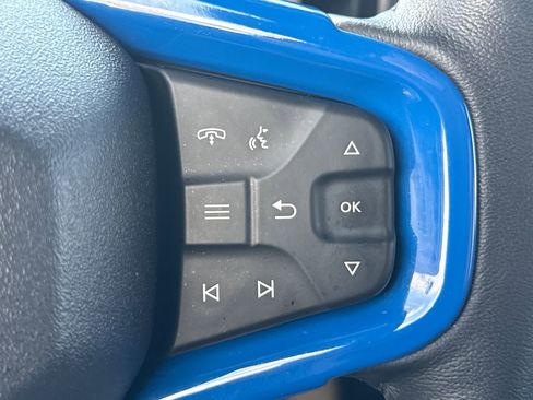 Used 2023 Ford Bronco Black Diamond image 27