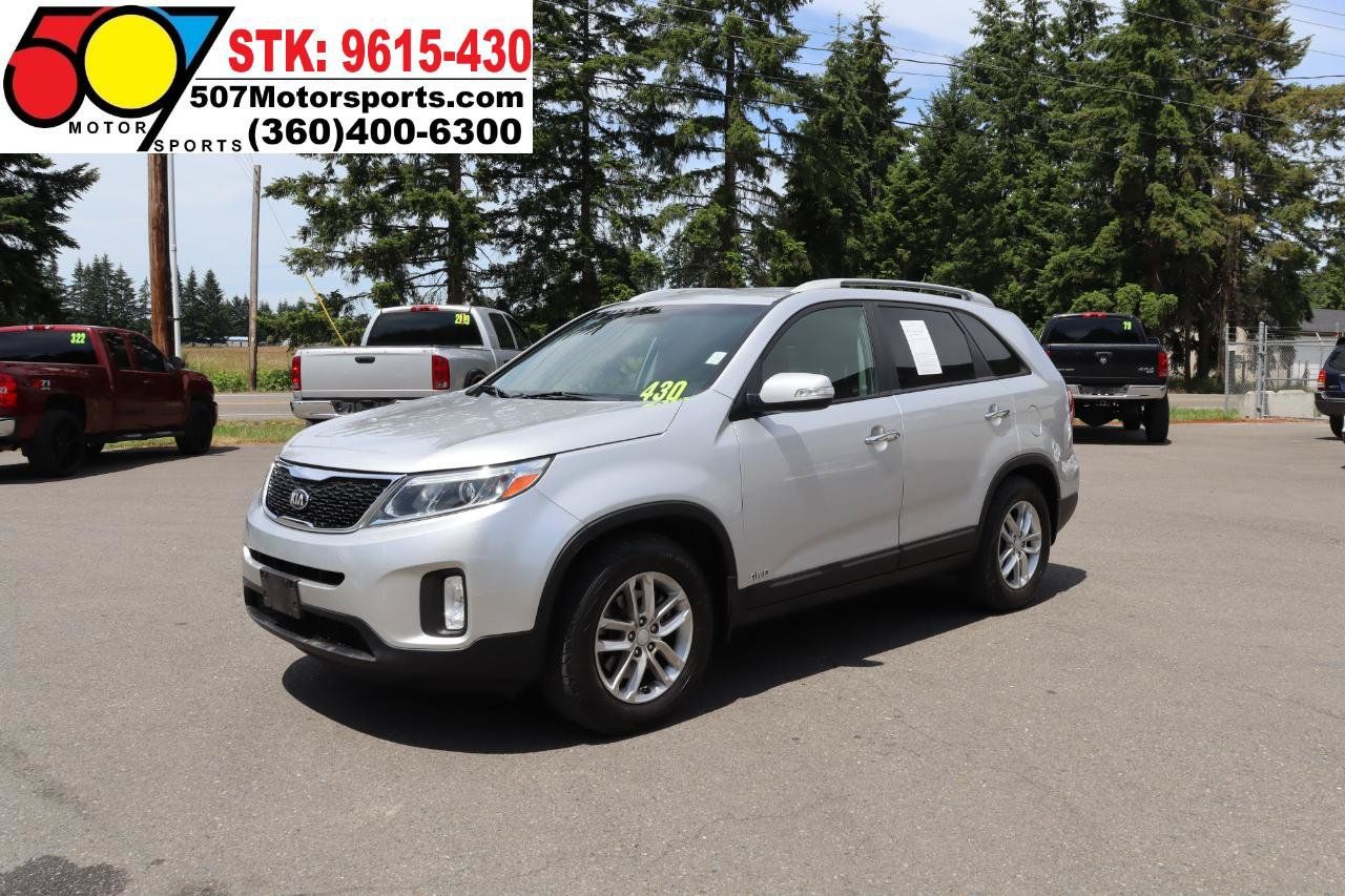 Used 2015 Kia Sorento LX AWD/4WD image 2