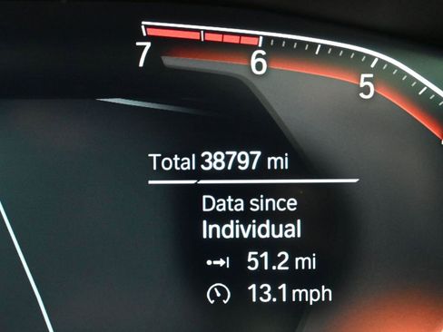 Used 2022 BMW 530i xDrive w/ Premium Package image 13