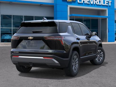 New 2026 Chevrolet Equinox LT w/ Convenience Package II FWD image 5