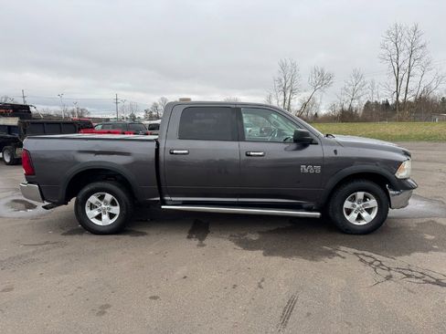 Used 2017 RAM 1500 Classic SLT image 6