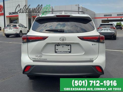 Certified 2025 Toyota Highlander XLE AWD/4WD image 6