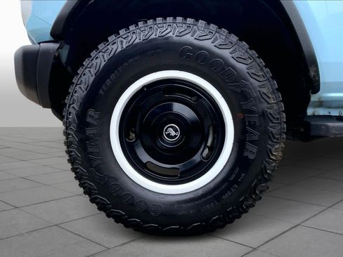 Certified 2023 Ford Bronco Heritage Edition image 9