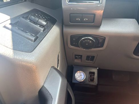 Used 2020 Ford F150 XLT w/ Equipment Group 302A Luxury AWD/4WD image 24