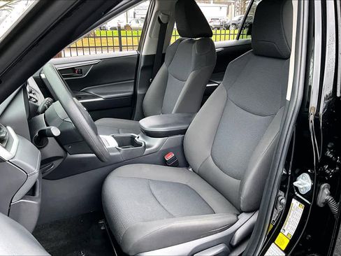 Certified 2025 Toyota RAV4 LE image 8