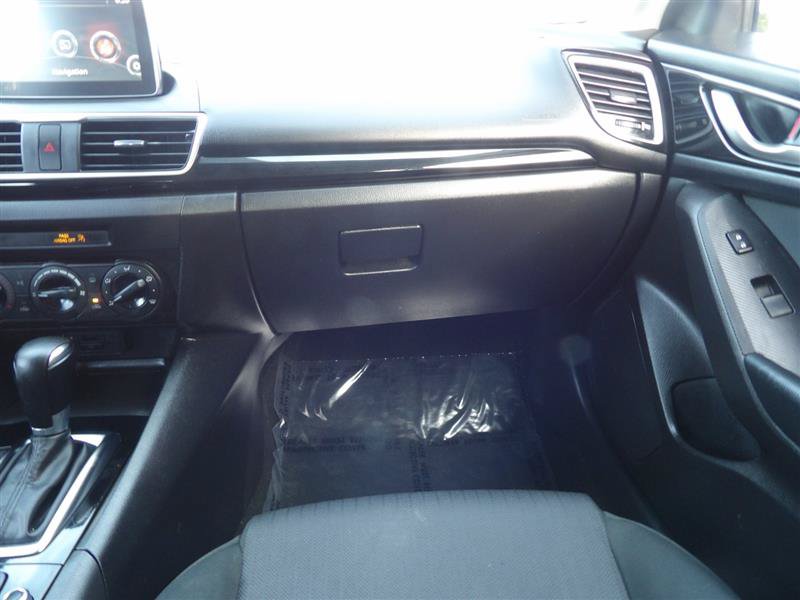Used 2015 MAZDA MAZDA3 i Sport FWD image 16