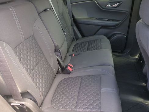 Used 2019 Chevrolet Blazer LT FWD image 34