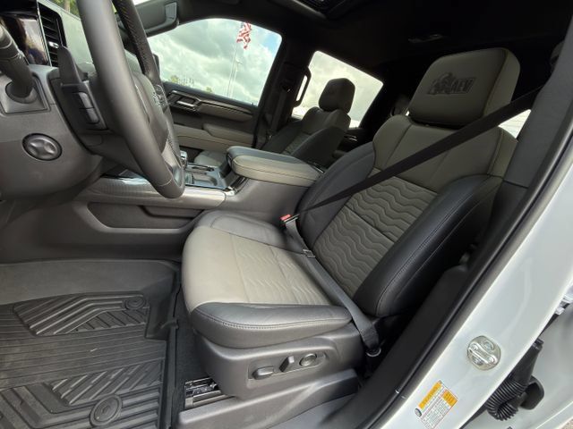 New 2026 Chevrolet Silverado 1500 ZR2 w/ ZR2 Bison Edition AWD/4WD image 19
