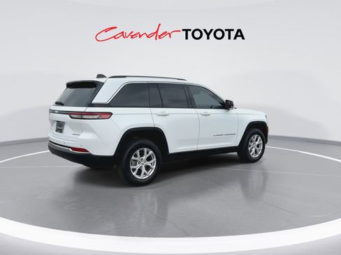 Used 2022 Jeep Grand Cherokee Limited image 8