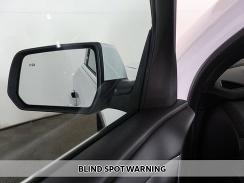 Used 2023 Chevrolet Traverse LT w/ LPO, Floor Liner Package image 4