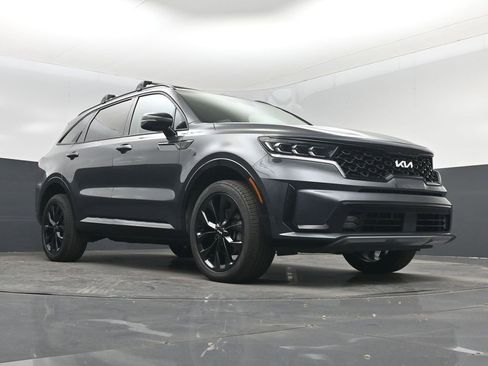 Used 2022 Kia Sorento SX AWD/4WD image 32