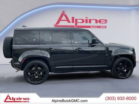 Used 2023 Land Rover Defender 110 V8 AWD/4WD image 6