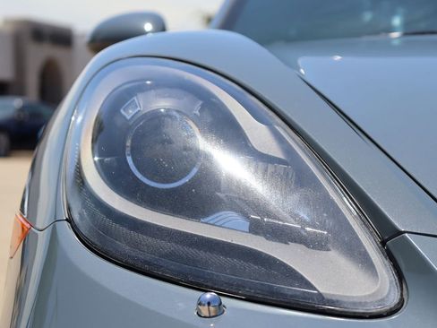 Used 2017 Porsche 718 Boxster S image 5