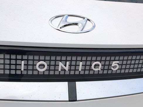 New 2024 Hyundai Ioniq 5 Limited AWD/4WD image 3