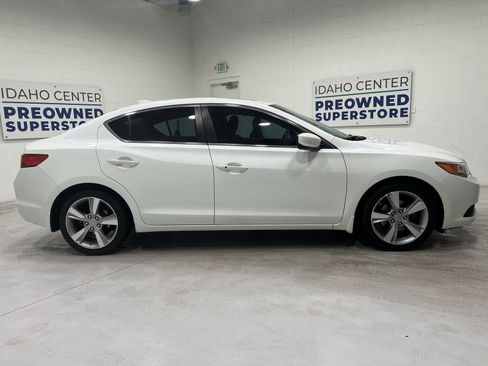 Used 2013 Acura ILX w/ Technology Package image 9
