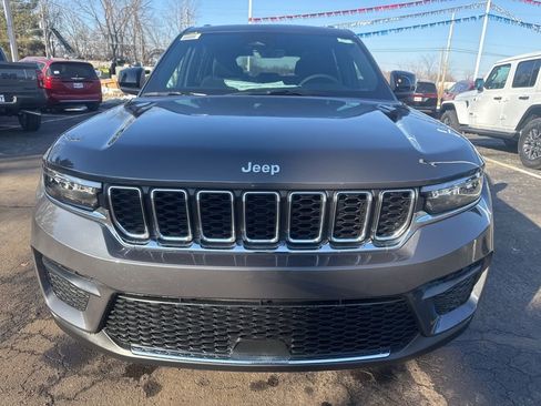 New 2026 Jeep Grand Cherokee Laredo X AWD/4WD image 8