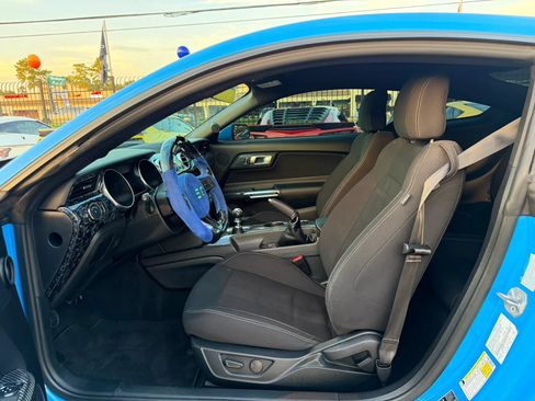 Used 2022 Ford Mustang GT w/ GT Performance Package RWD image 23