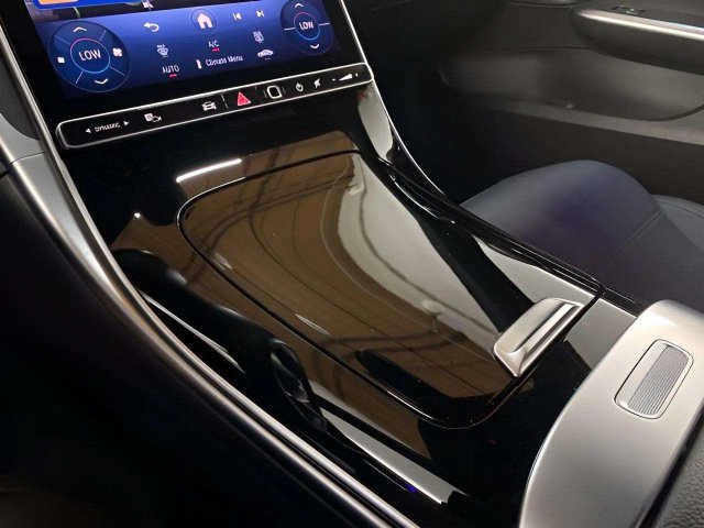 Used 2025 Mercedes-Benz C 300 Sedan image 50