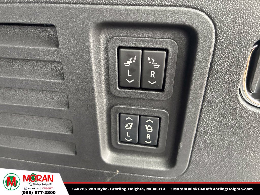 Certified 2025 Buick Enclave Sport Touring FWD image 8