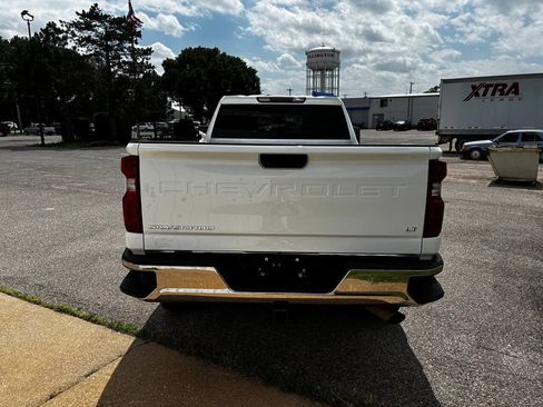 Used 2024 Chevrolet Silverado 2500 LT w/ Convenience Package AWD/4WD image 7