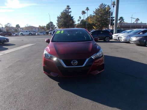 Used 2021 Nissan Versa SV FWD image 2