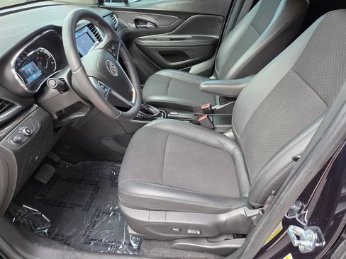 Used 2022 Buick Encore Preferred w/ Safety Package AWD/4WD image 13