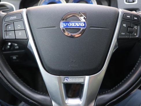 Used 2012 Volvo S60 T6 R-Design image 11