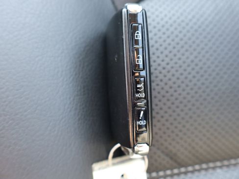 Used 2025 MAZDA CX-5 AWD 2.5 S w/ Preferred Package image 30