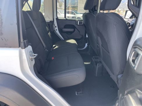 Used 2019 Jeep Wrangler Unlimited Sport S image 15
