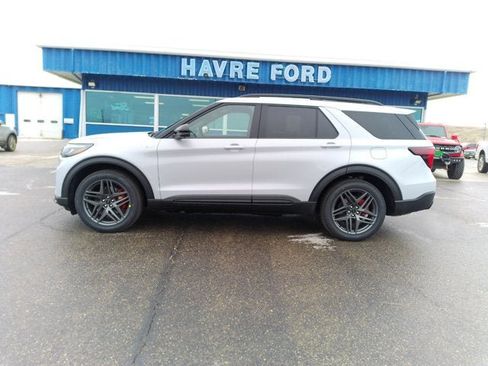 New 2026 Ford Explorer ST-Line w/ ST-Line Street Pack image 6