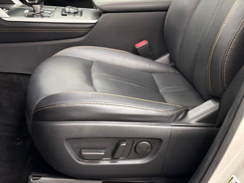 Used 2025 MAZDA CX-90 3.3 Turbo w/ Preferred Package image 16