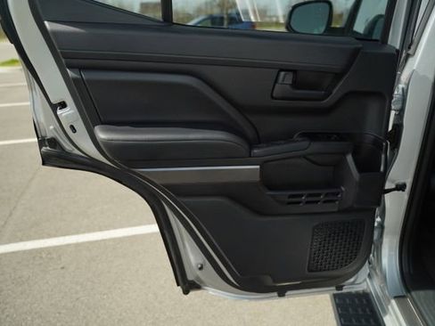 Used 2025 Toyota 4Runner SR5 image 16