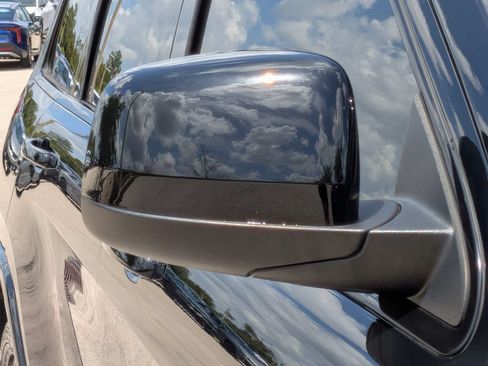 Used 2020 Jeep Grand Cherokee Altitude RWD image 13