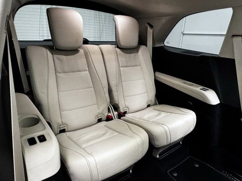 Used 2023 Mercedes-Benz GLS 450 4MATIC image 23