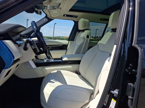 New 2026 Land Rover Range Rover SE AWD/4WD image 10