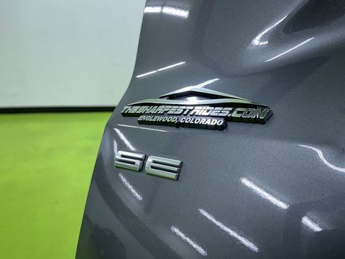 Used 2021 Ford Escape SE w/ SE Sport Appearance Package image 14