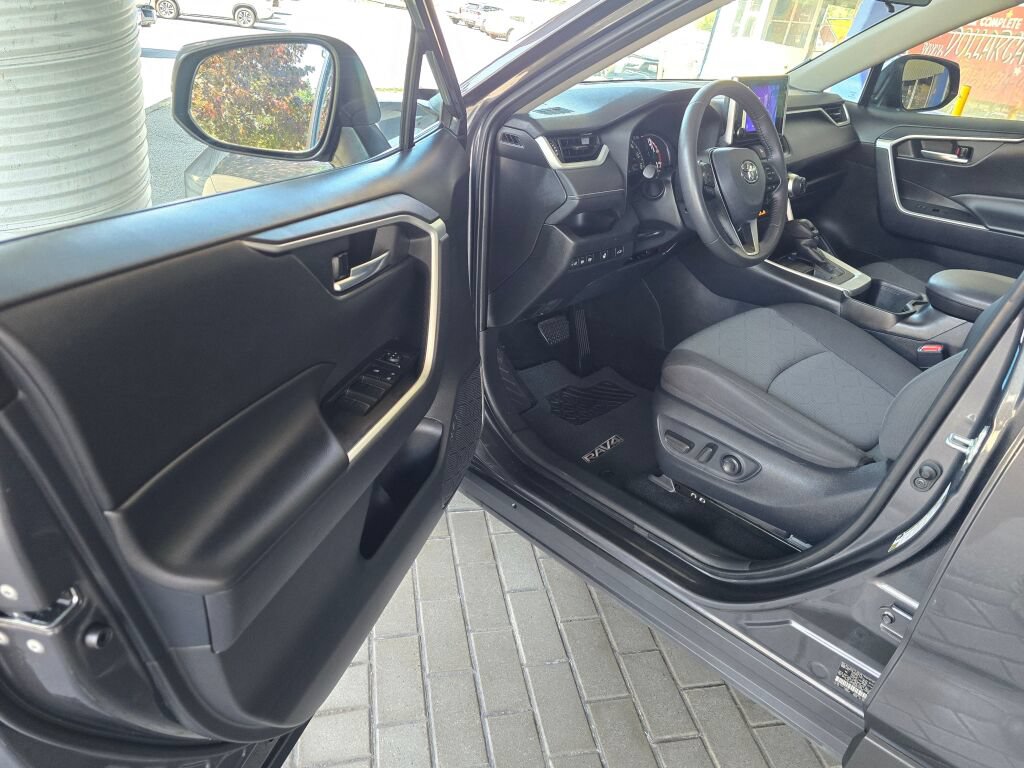 Used 2024 Toyota RAV4 XLE w/ Convenience Package AWD/4WD image 21