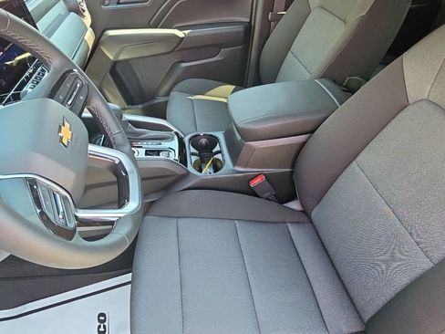 Used 2025 Chevrolet Colorado W/T w/ WT Convenience Package II image 24